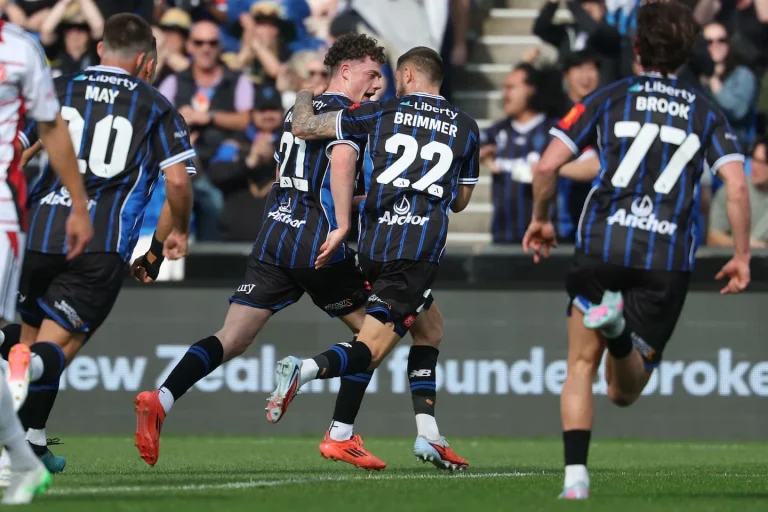 Auckland FC Digasak 5-2: Wanderers Bangkit dari Kubur dan Bikin Juara Bertahan Tak Berdaya