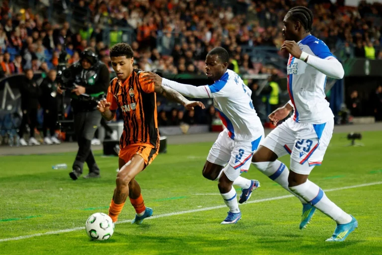 Beşiktaş vs Palace: Drama 10 Pemain dan Pengakuan Jujur Pierre Sage Usai Skor 2-2