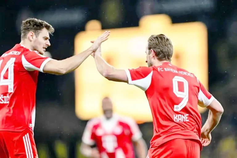 Borussia Dortmund Geser Bayern di Puncak, Gladbach Akhiri Kutukan Tujuh Pekan Liga Jerman