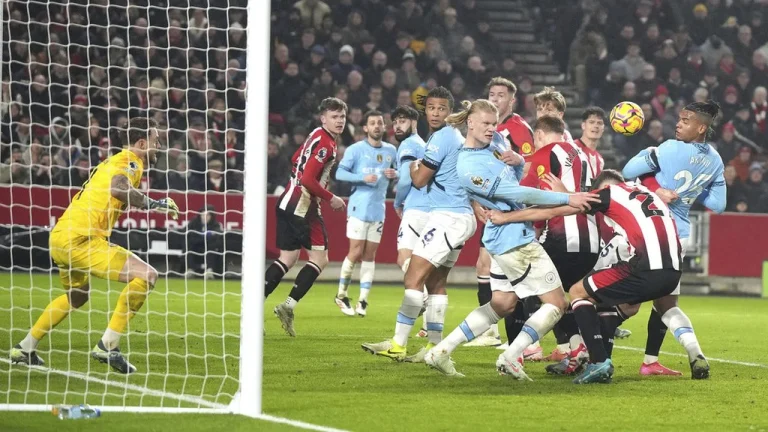 Brentford Gagal Curi Kemenangan di Kandang Hull City, Ouattara Jadi Penyelamat di Menit 63