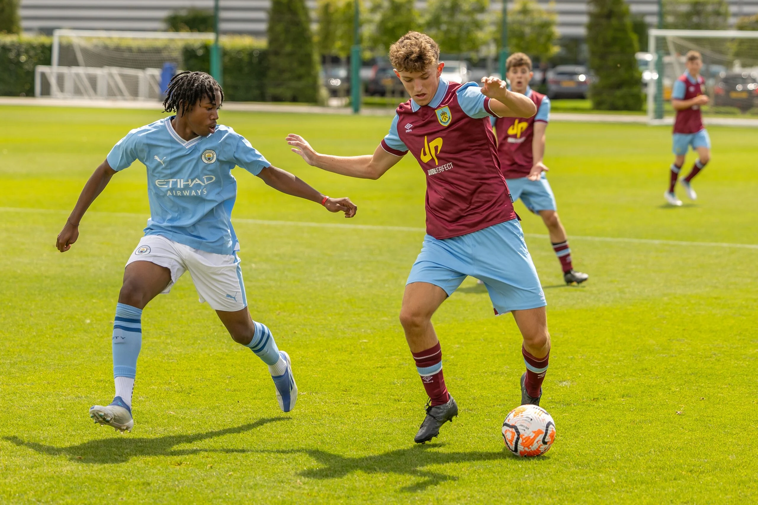 Burnley vs Portsmouth Berakhir Tanpa Gol, Debut Fabio Celestini Belum Berbuah Kemenangan bagi The Clarets