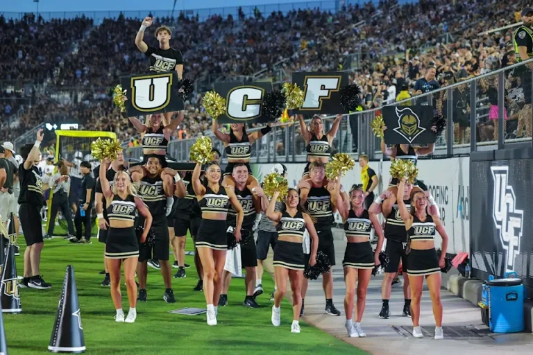BYU Melaju ke Orlando dengan Status Nomor 2, UCF Mengejar Keajaiban di Bounce House