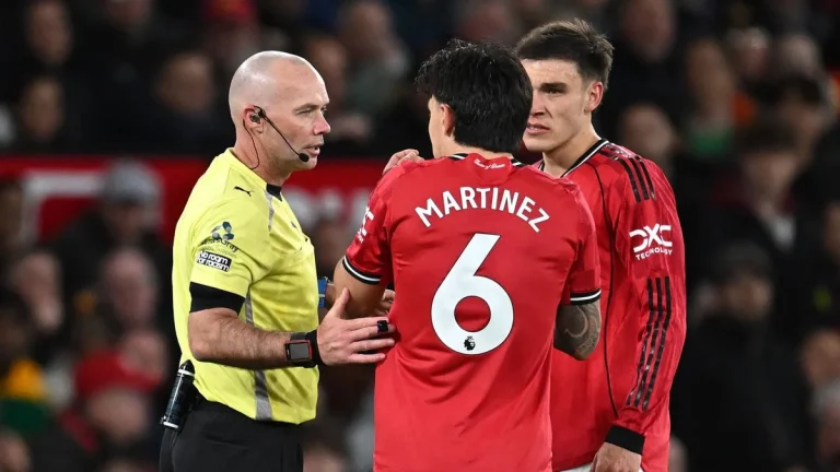 Chelsea vs MU: Ujian Terakhir Carrick di Tengah Badai Cedera dan Tekanan