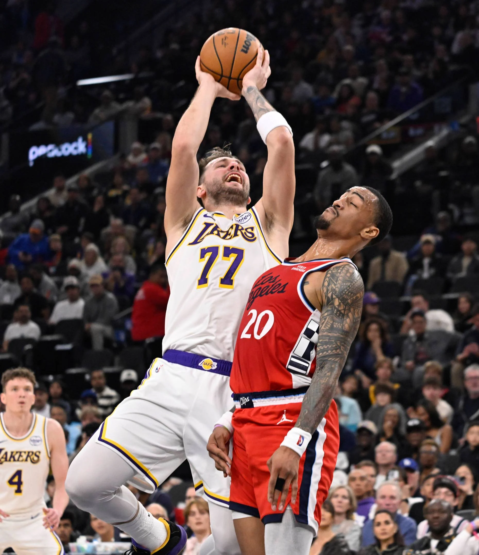 Clippers vs Lakers: Doncic Absen, Reaves Jadi Tumpuan di Intuit Dome