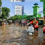 Cuaca Bandung Sabtu Ini: Hujan Ringan Guyur Kota Kembang, Suhu Capai 32 Derajat Celsius