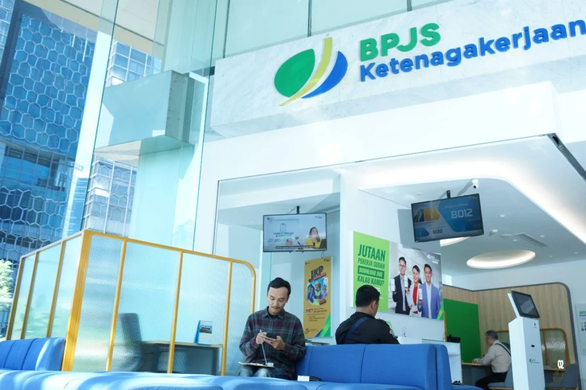Dana Pensiun di Tengah Badai Ekonomi: BPJS Ketenagakerjaan Kelola Rp189,2 Triliun, tapi Generasi Sandwich Mulai Menyerah