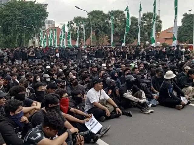 Demo 30 Oktober 2026 Memanas: Mahasiswa Turun Jalan, Kampus Buka Suara, TNI Diminta Ikut Aturan