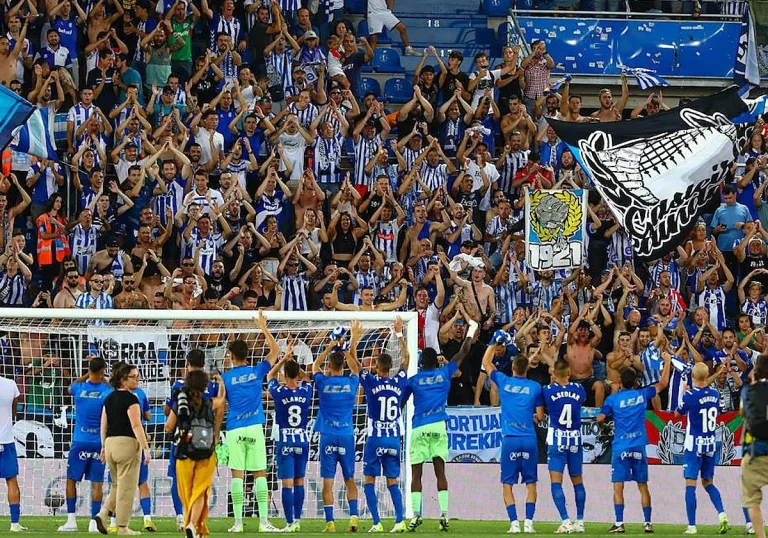 Deportivo Alavés Incar Kebangkitan di Mendizorroza, Mariano Díaz Jadi Kejutan di Starting XI