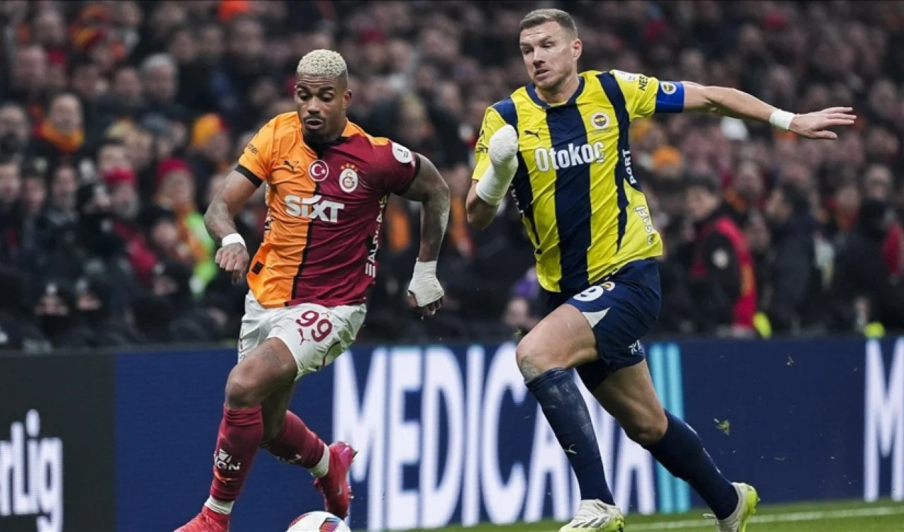 Derbi Istanbul Memanas: Galatasaray Kalahkan Fenerbahce 2-1, Osimhen Bersinar, dan Perang Media Sosial Pecah!