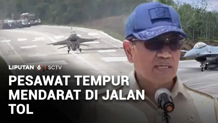 Detik-Detik 4 Pesawat Tempur TNI AU Mendarat di Tol Paspro, Warga Tepuk Tangan