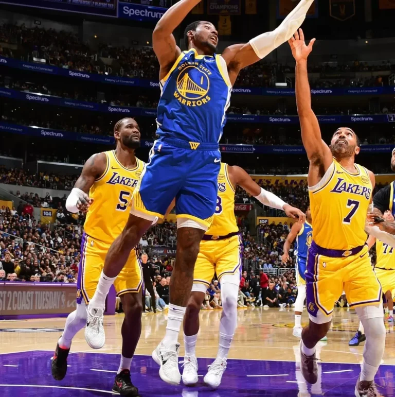 Doncic Ngamuk 52 Poin, Lakers Comeback Dramatis di Kandang Jazz
