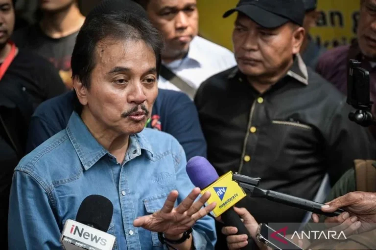 dr Tifa Bongkar Kejanggalan Ijazah Jokowi: Saksi Sepupu hingga Nasib 'Termul' yang Tak Seberuntung Rekannya