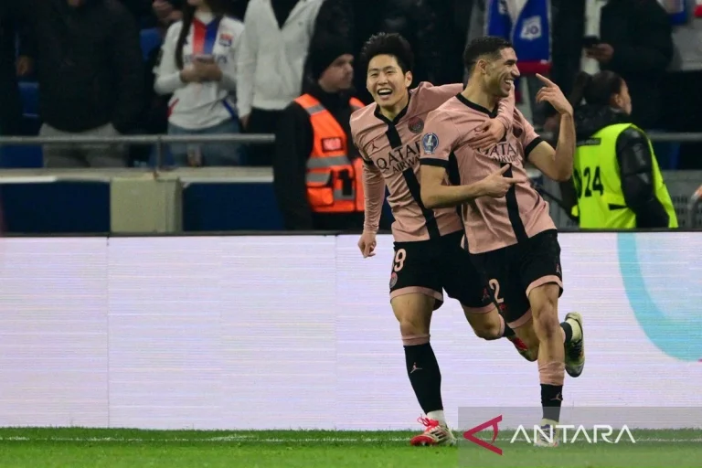 Duel Puncak PSG vs Lyon: Luis Enrique Incar Takhta Klasemen Liga 1 Prancis Malam Ini