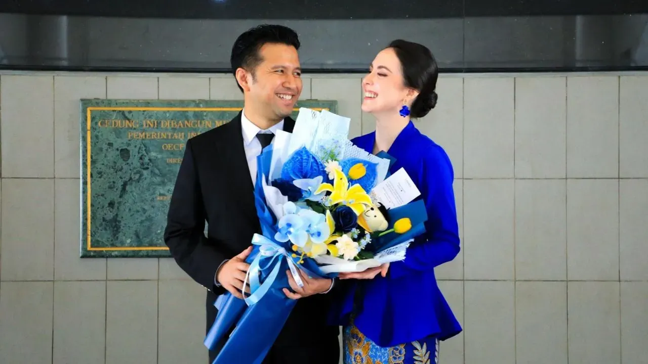 Emil Dardak, Suami Arumi Bachsin, Raih Gelar Insinyur ITB dan Predikat Lulusan Terbaik