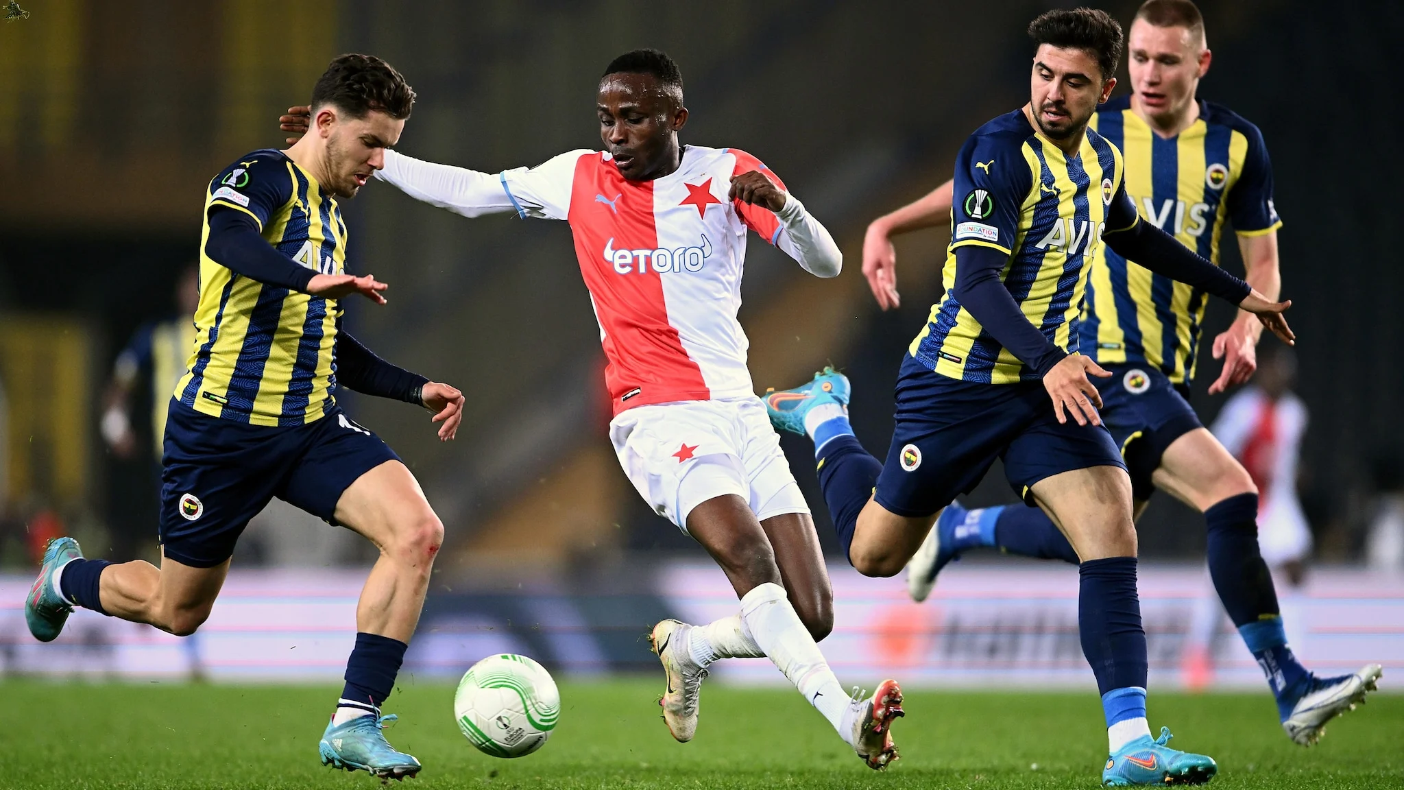 Fenerbahçe vs Slavia Praha 2-2: Dua Gol Cepat Tuan Rumah Buyar oleh Kačor di Menit 90