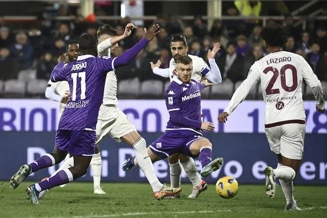 Fiorentina di Ambang Krisis: Ujian Berat Melawan Atalanta di Franchi