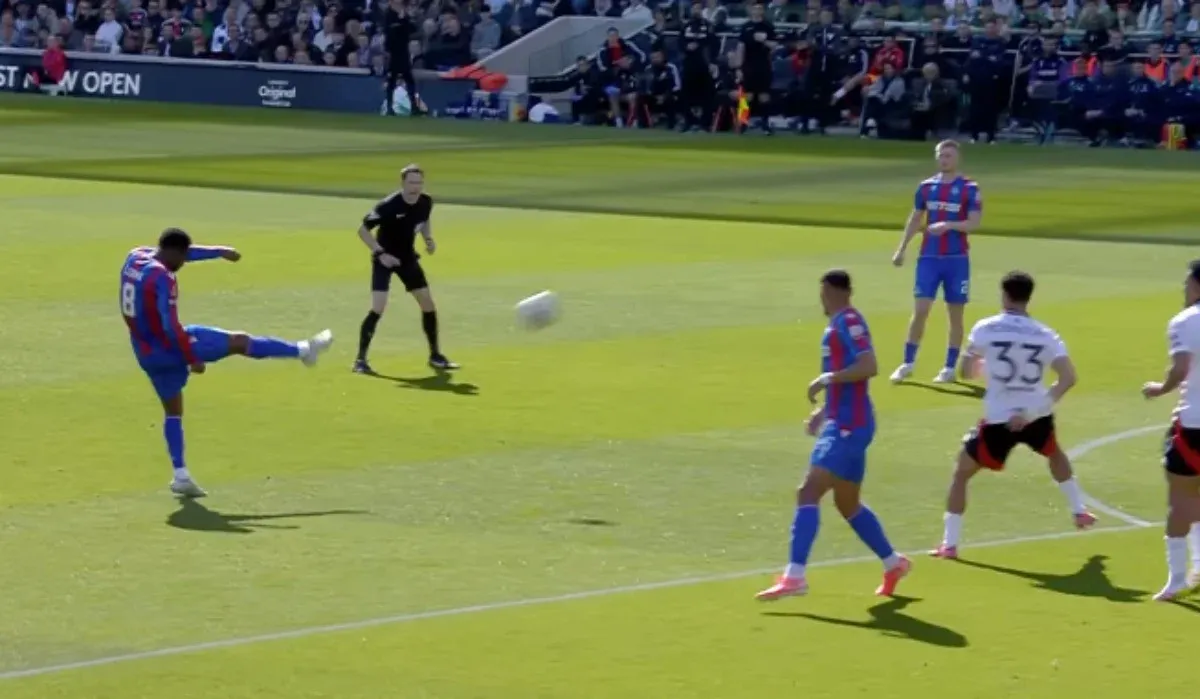 Fulham vs Crystal Palace: Duel Hidup-Mati di Craven Cottage, Nasib Pierre Sage Dipertaruhkan