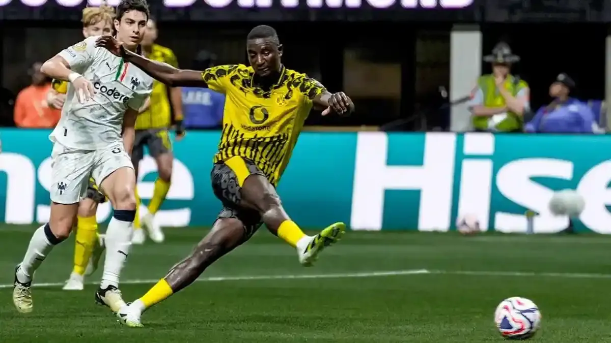 Guirassy Cetak Brace, Dortmund Menang Dramatis 2-1 di Kandang Sabah FK