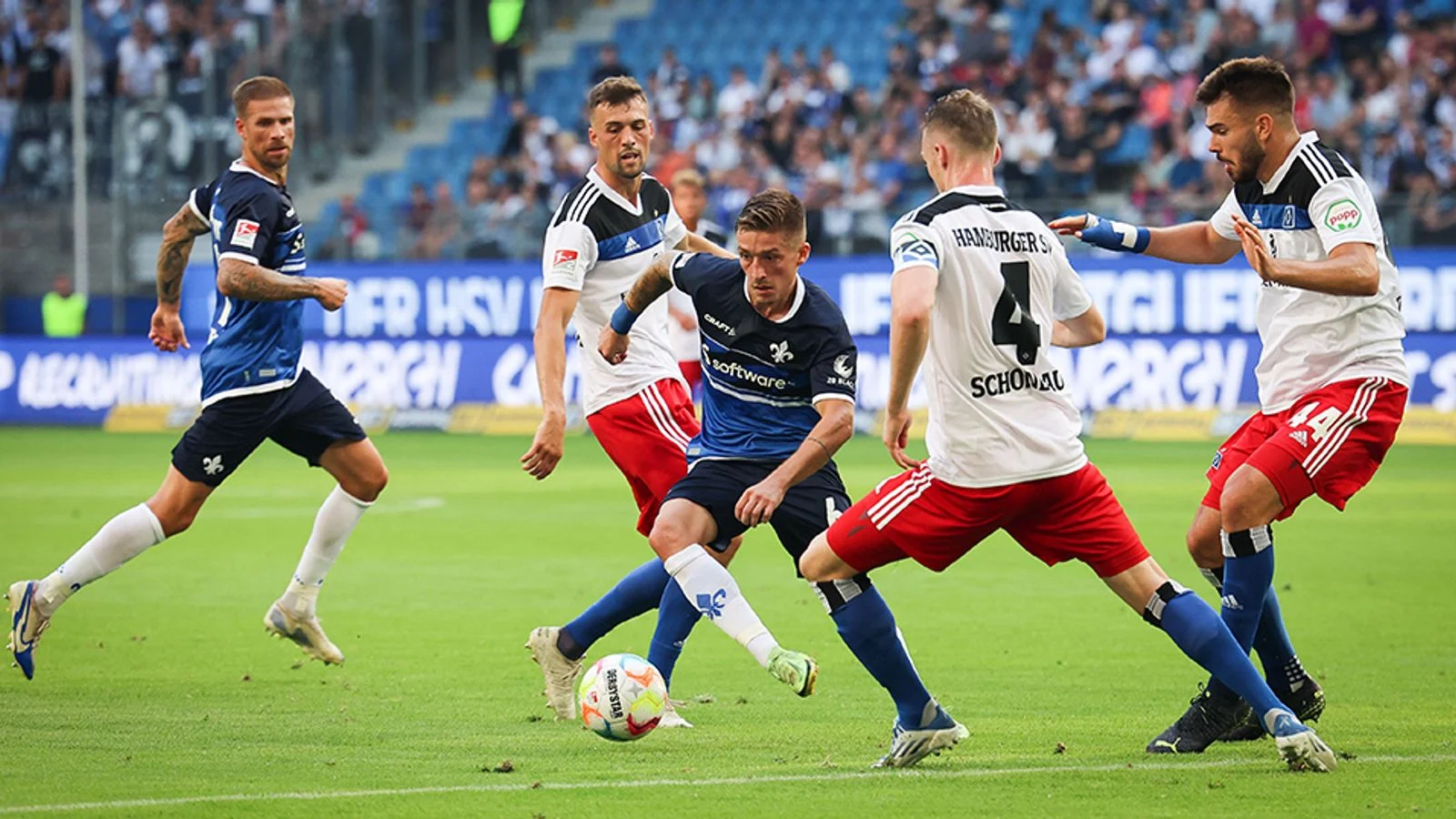 Hamburger SV di Tengah Pusaran Dinamika Sepak Bola Jerman: Dari Klasemen Bundesliga hingga Sorotan Legenda
