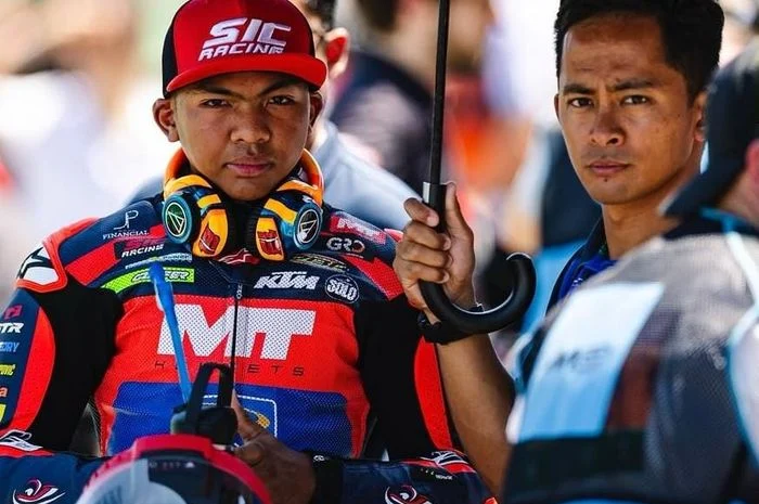 Hasil Kualifikasi Moto3 Malaysia 2026: Quiles Rebut Pole, Veda Ega dan Hakim Danish Cetak Sejarah di Sepang