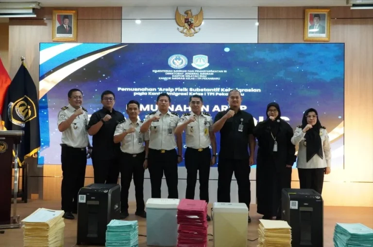 Imigrasi Pekanbaru Musnahkan 145 Ribu Arsip Keimigrasian, Wujud Tata Kelola Profesional