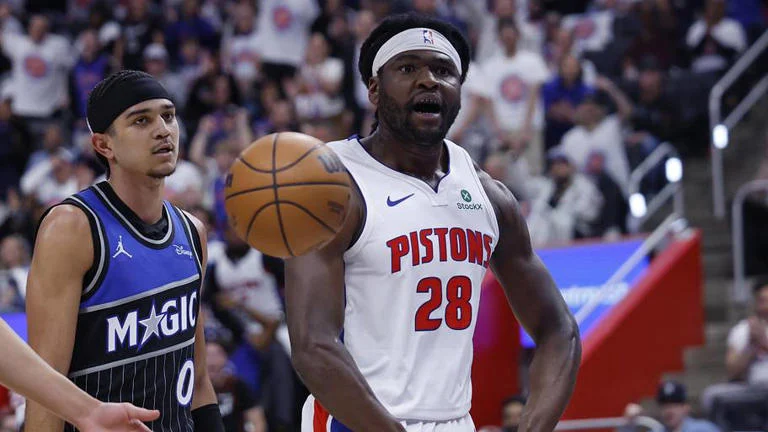 Isaiah Stewart Cetak 18 Poin Terbaik Musim Ini, tapi Masa Depannya di Memphis Masih Abu-Abu