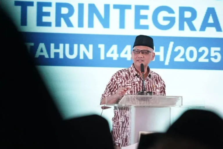 Jejak Kontroversi di Balik Garasi Gus Irfan: Kisah Dua Anak Menteri Haji yang Jadi Tenaga Ahli