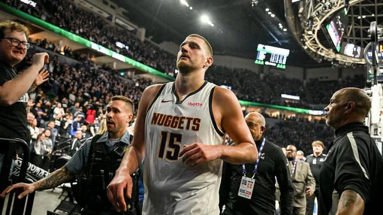 Jokić Murka, Boo Fans Nuggets Berujung Ancaman: 'Tidak Perlu Datang Lagi!'