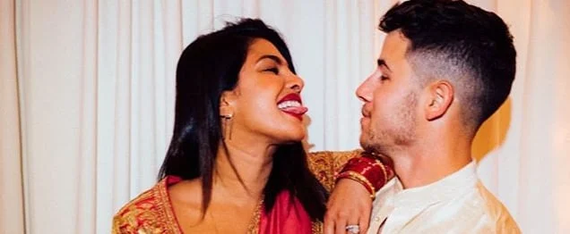 Jonas Brother Jadi Sorotan: Dari Karwa Chauth Priyanka hingga Konser Roblox dan Insiden Lucu Kevin