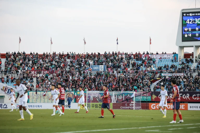 K League 1 di Ambang Kejutan: Ketika Raksasa Terancam dan Kuda Hitam Bangkit