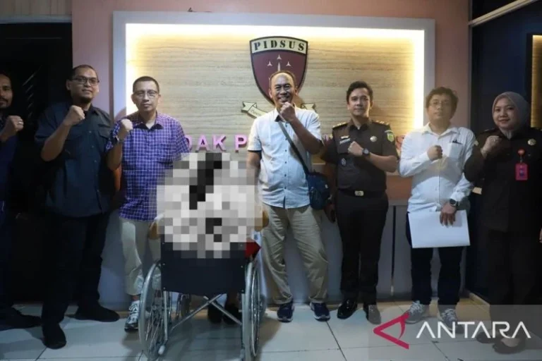 Kanwil DJP Riau Serahkan Tersangka Pidana Perpajakan ke Kejaksaan, Negara Rugi Rp23 Miliar