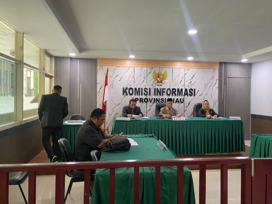 Ketua KI Riau Tolak Kuasa Pemohon, Dasar Hukum Dipertanyakan di Sidang Sengketa Informasi KPU Siak