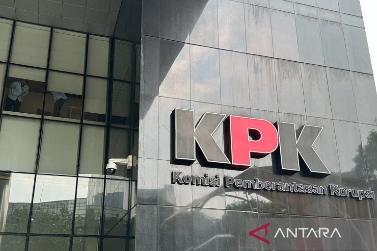 Khalid Basalamah Buka Suara di Sidang Korupsi Kuota Haji: Setor Rp10 Miliar ke KPK dan Ungkap Biaya Tambahan Jemaah