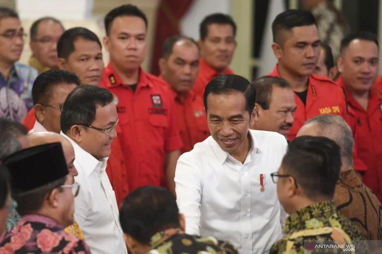 Korupsi Karhutla DPR Jadi Sorotan: DPR Dukung Polri Jerat 11 Korporasi, Termasuk Perusahaan Asing