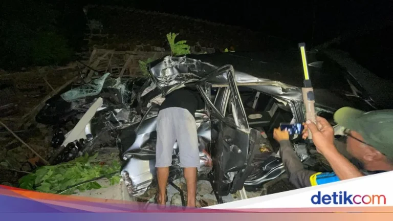 Kronologi Kecelakaan Maut di Namang Bangka Tengah: Mobil Merah Ringsek, Satu Keluarga Dosen Unmuh Babel Tewas