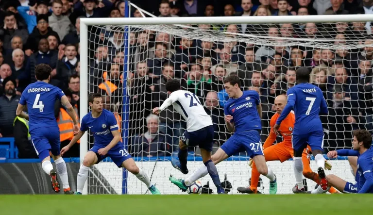Kutukan 36 Tahun Runtuh! Tottenham Permalukan Chelsea 2-0 di Stamford Bridge