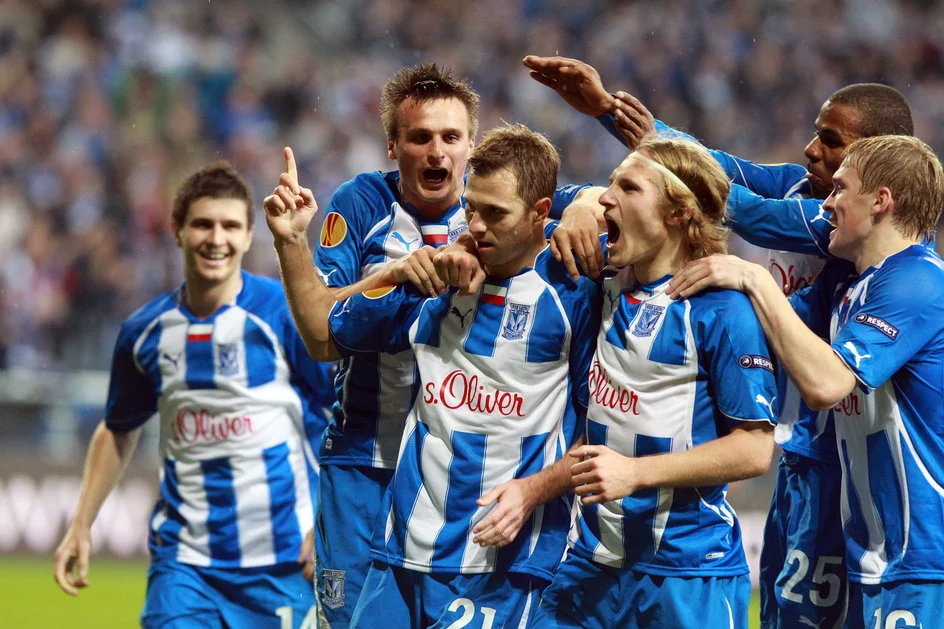 Lech Poznań vs Sunderland: Bangkit dari Mimpi Buruk, Satu Poin Bersejarah di Enea