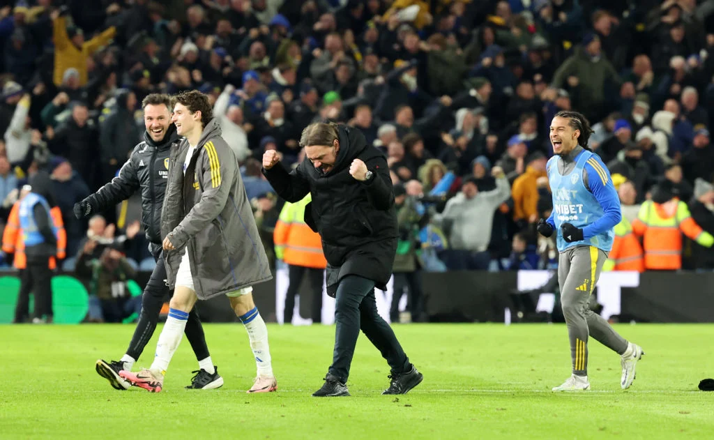 Leeds vs Sunderland Berakhir Tanpa Gol: Farke Soroti Mentalitas, Muharemovic Jadi Sorotan
