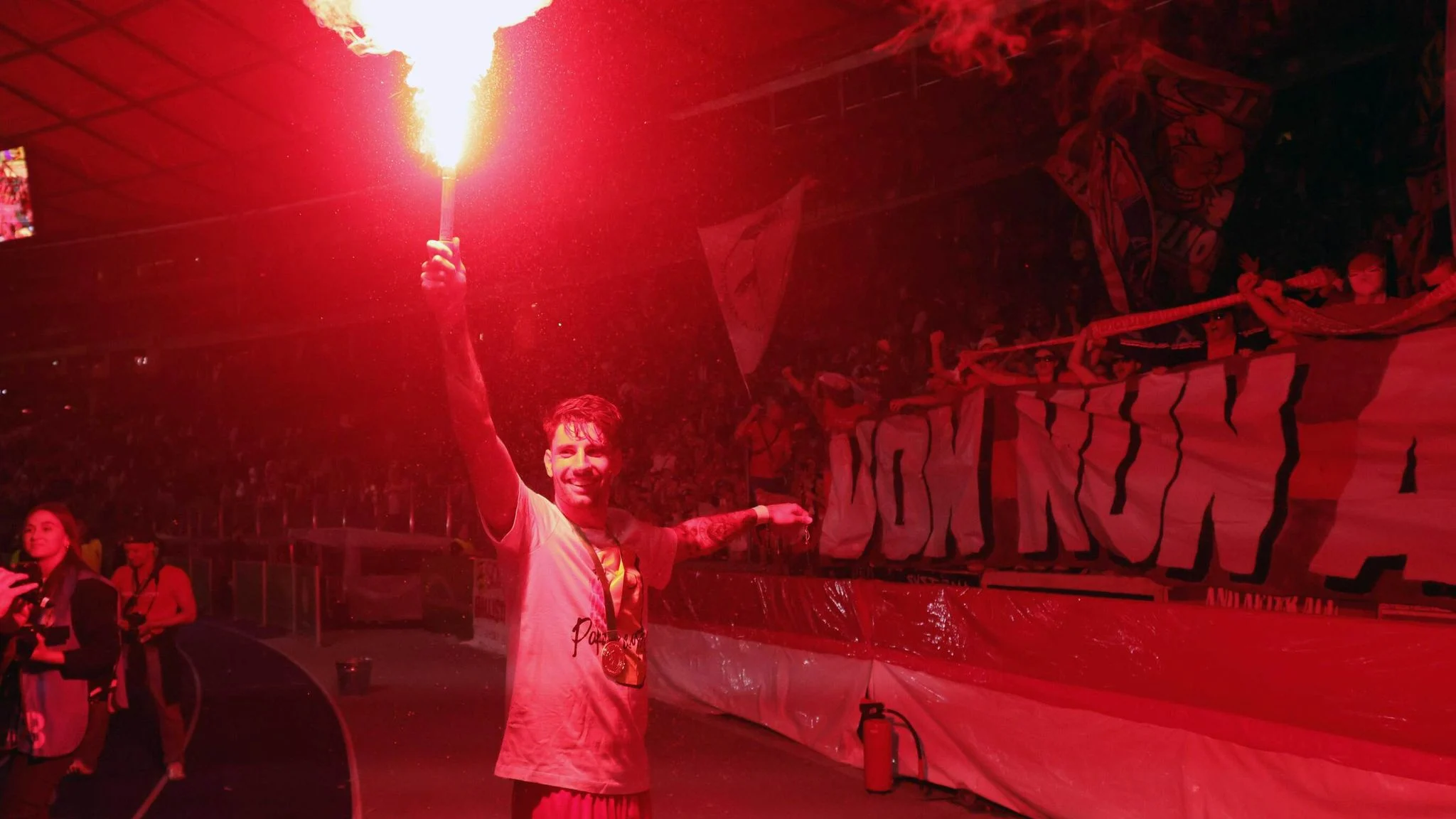 Leipzig Bergolak: Ribuan Gen Z Turun ke Jalan, Demo Berakhir di Tengah Kepulan Asap Pyrotechnik