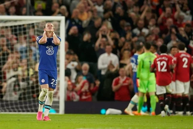Malam Horor Wesley Fofana di Anfield: Dari Handball Fatal hingga Penalti Melayang, Chelsea Siap Tendang Bek Termahal ke Man City?