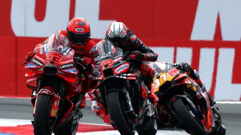 Marco Bezzecchi Nyaris Kejar Marc Marquez, Podium Sprint Sepang Jadi Bukti Ambisi Aprilia
