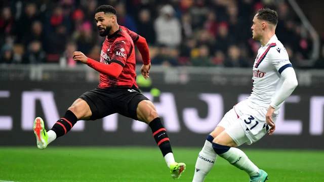 Milan Hancur di San Siro: Dihajar Bologna 2-4 Jelang Derby, Spalletti di Ujung Tanduk