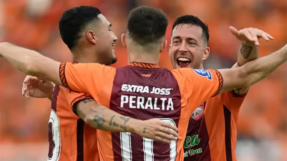 Misteri Peralta: Mengapa Sang Bintang Lebih Tajam di Asia daripada di Super League?