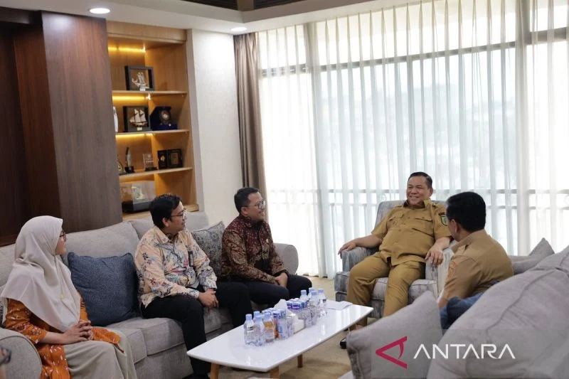 Momentum HLN ke-81, PLN UID Riau dan Kepri Jalin Sinergi Strategis dengan Pemprov Riau