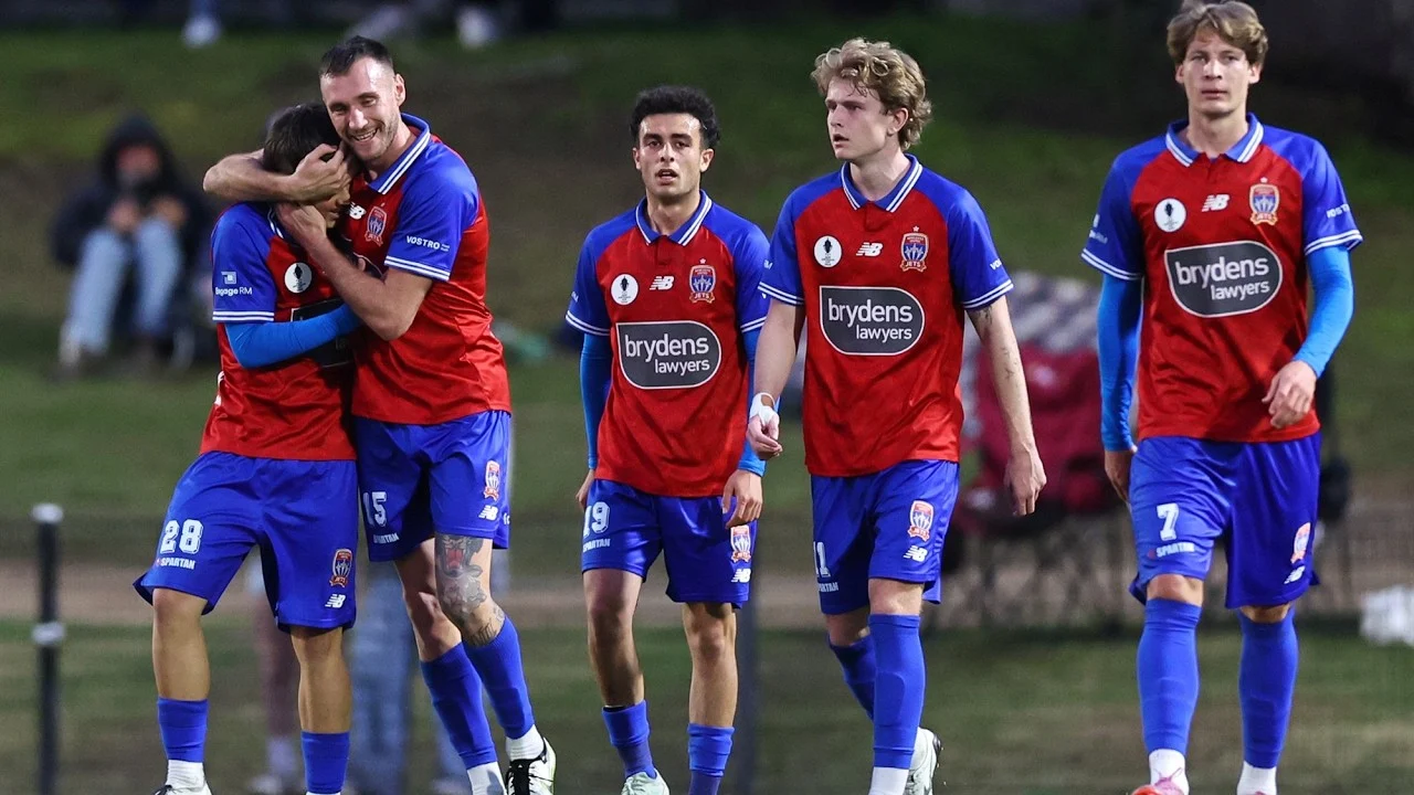 Newcastle Jets vs Macarthur FC Berakhir Imbang 1-1, Peluang Emas Lenyap di Menit Akhir