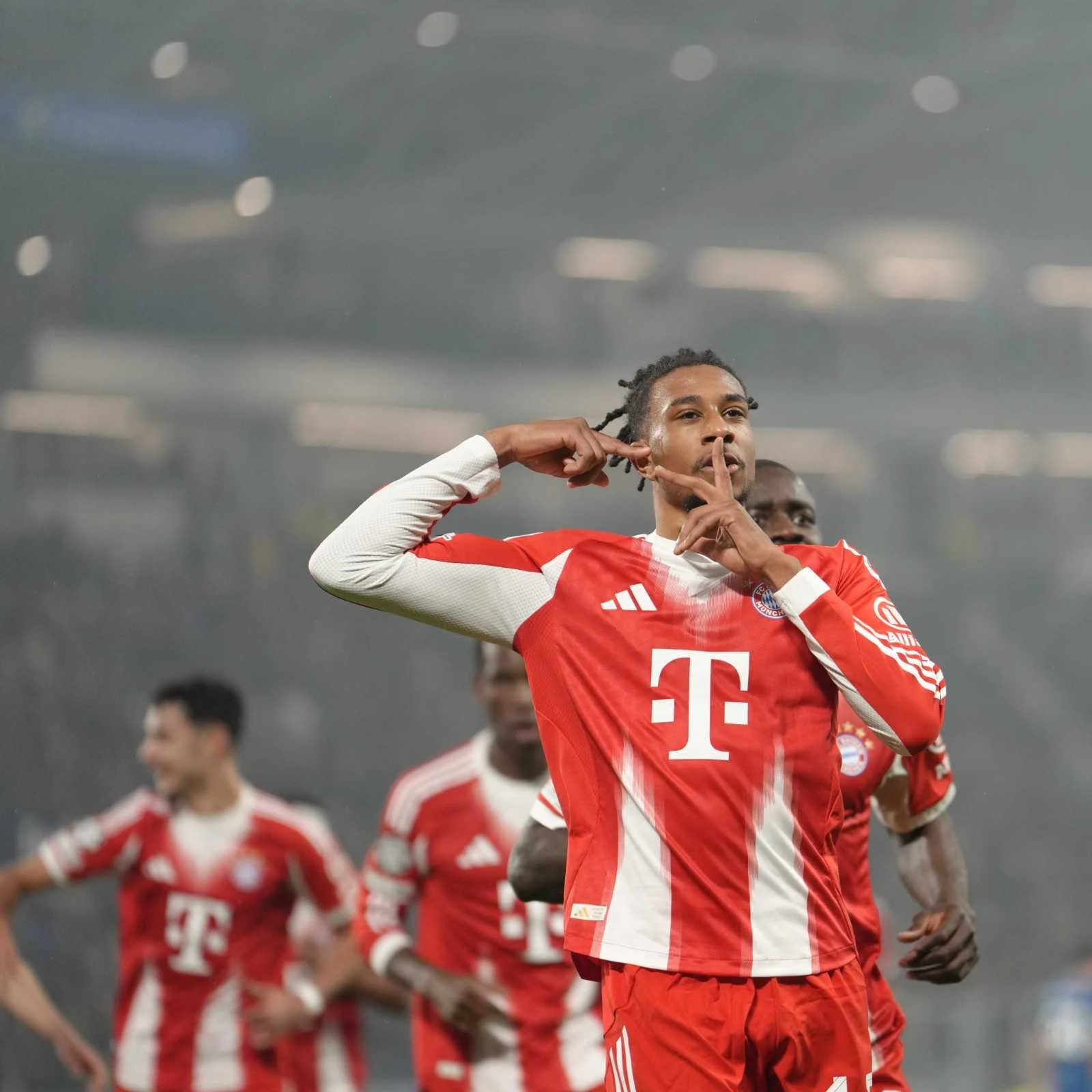 Olise Bersinar, Bayern Pesta Gol ke Gawang Magdeburg di DFB-Pokal