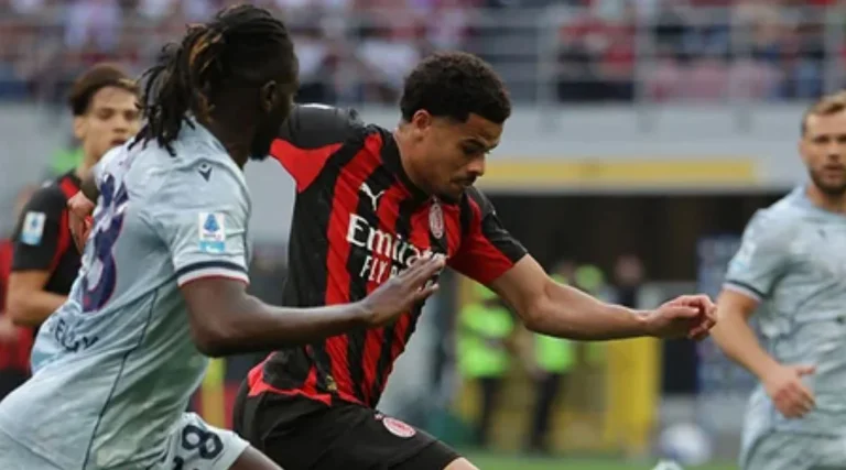 Omari Hutchinson Bersinar, AC Milan Bungkam Udinese 2-0 dan Jaga Rekor Tak Terkalahkan