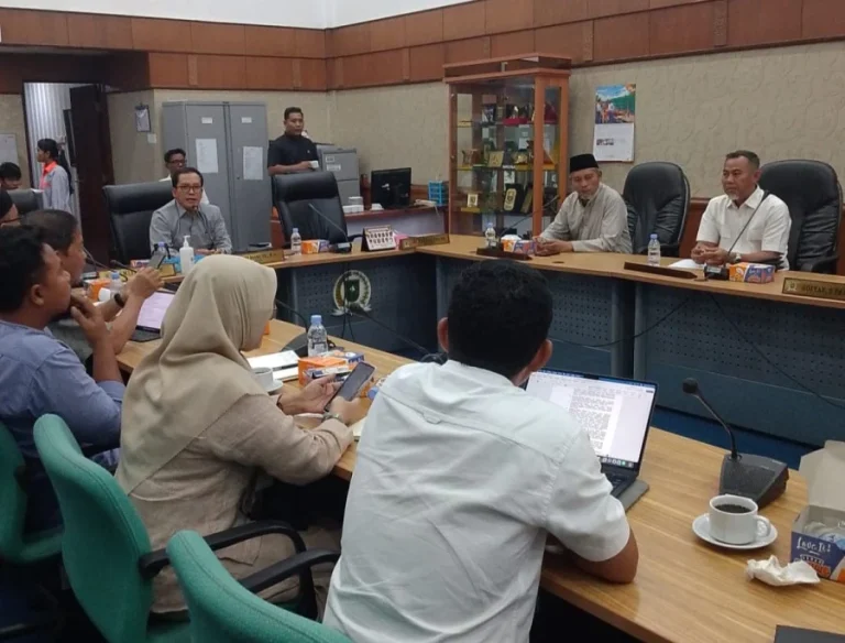 Pansus DPRD Riau Gali Masukan KMS untuk Perkuat Ranperda Tanah Ulayat