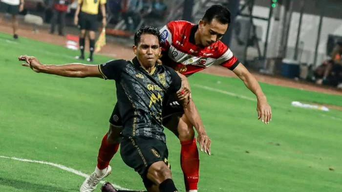 Persib vs Madura: Duel Sengit Papan Atas di Ratu Pamelingan, Siapa yang Bakal Pecah Telur?