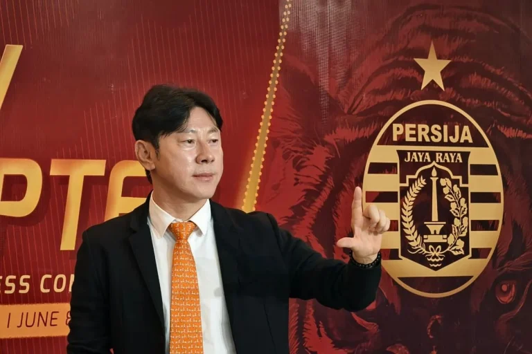 Persija vs Arema Memanas: Shin Tae-yong Murka Isu Pengurangan Poin, 2.000 Personel Dikerahkan!
